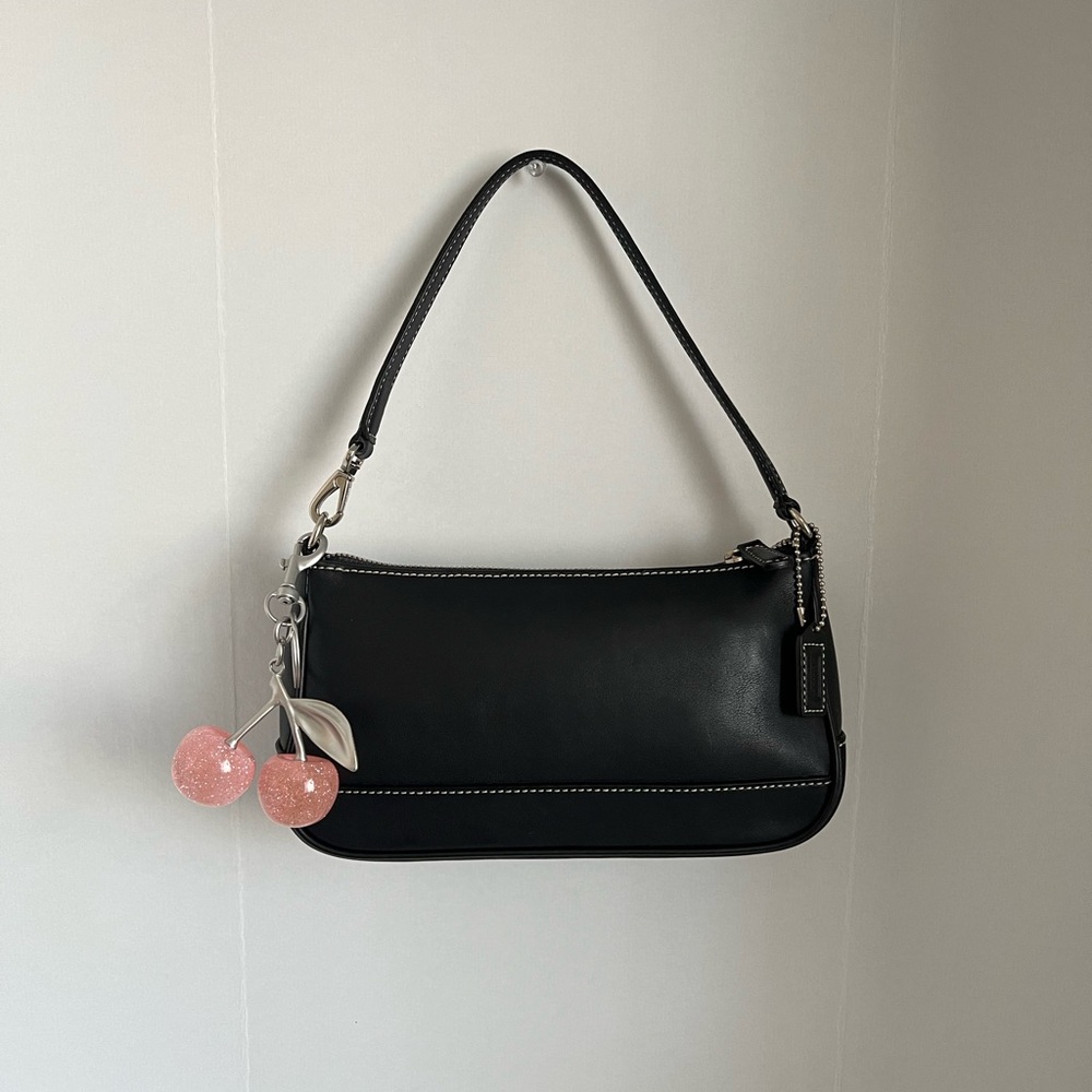Vintage Coach Hamptons Leather Demi Bag - Picture 2 of 9